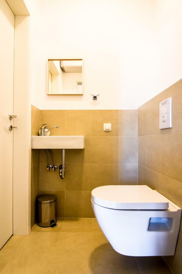 روفينج Apartment Festina Lente المظهر الخارجي الصورة