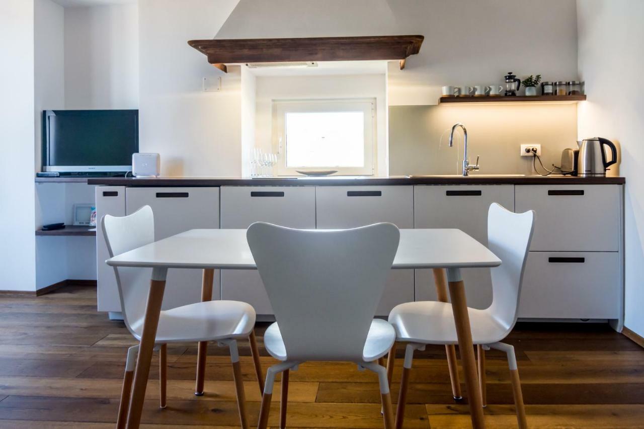 روفينج Apartment Festina Lente المظهر الخارجي الصورة